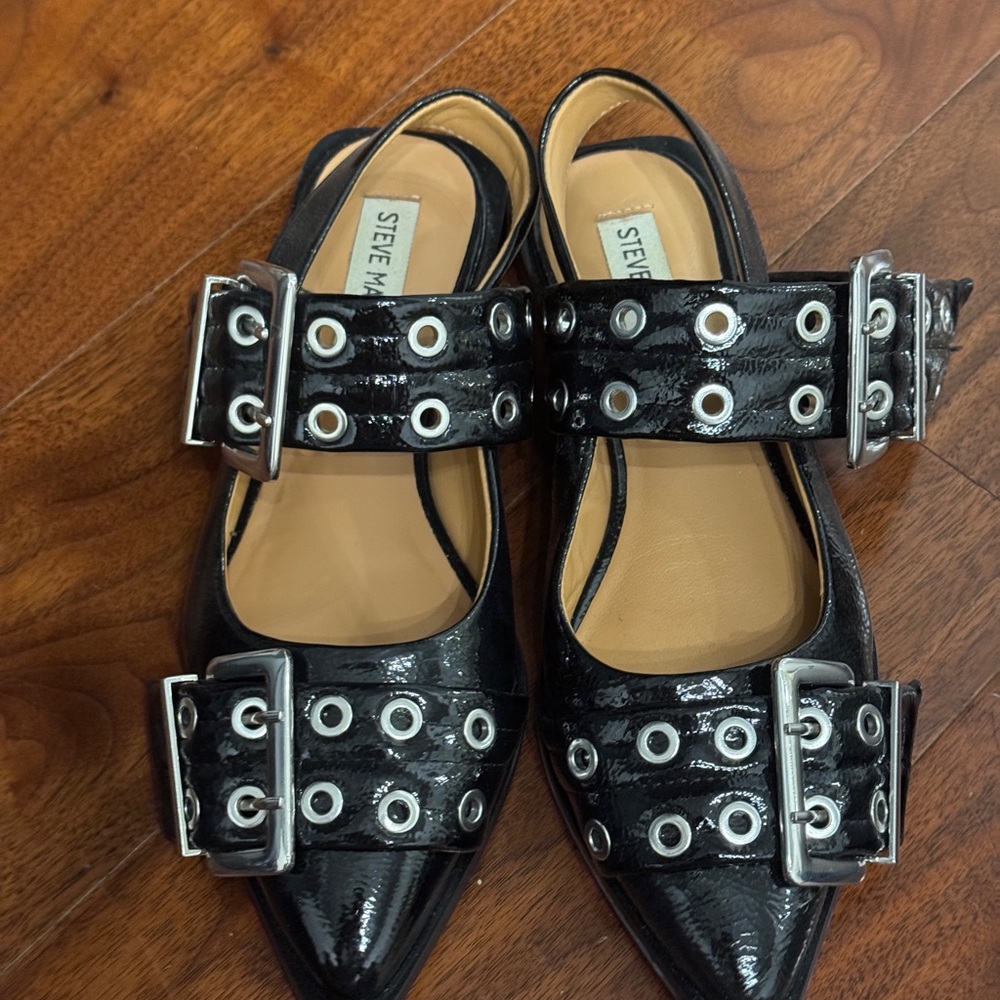 Steve Madden Graya Flats